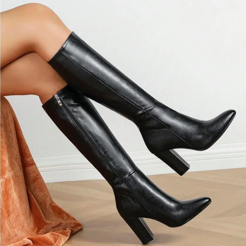 Fashionable Trendy Boots 👢